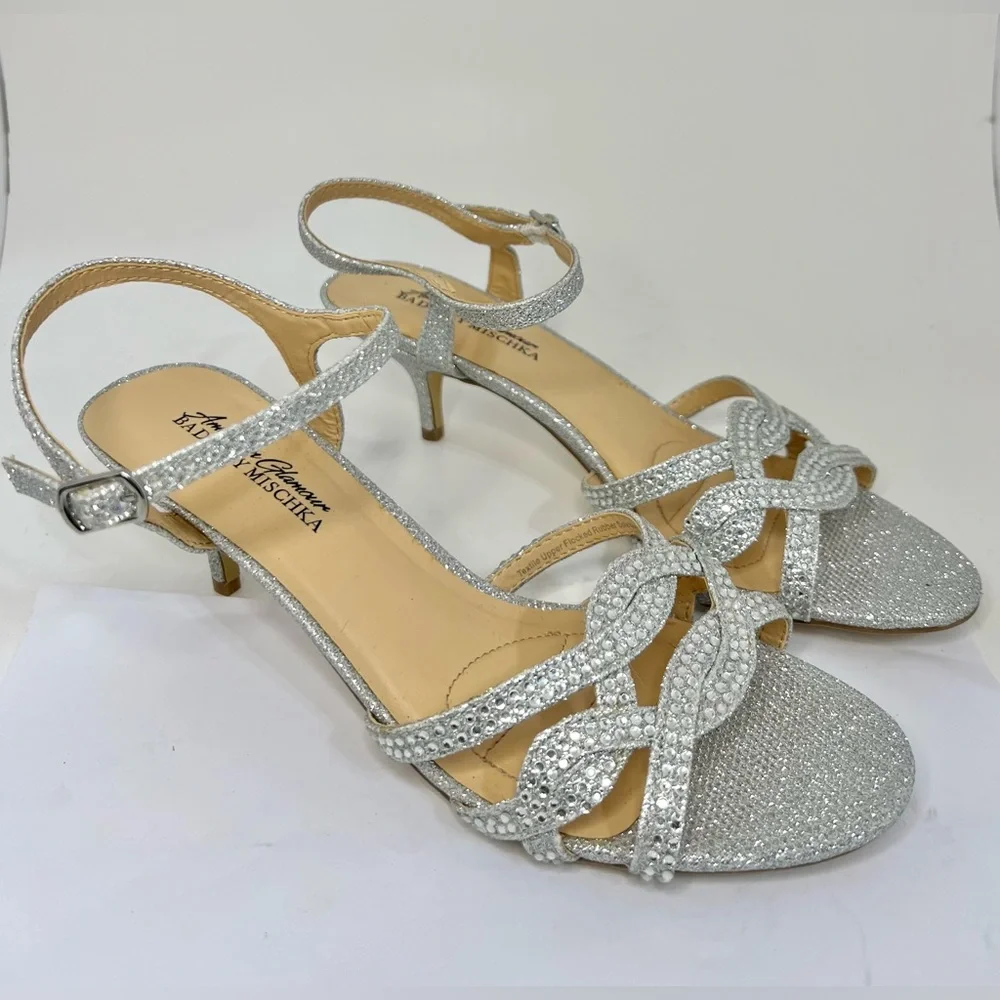 Badgley Mischka American Glamour Silver Glitter Kitten Heels Size 8